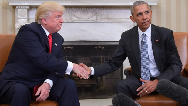 donald-trump-barack-obama-2016-election-politics-sports.jpg